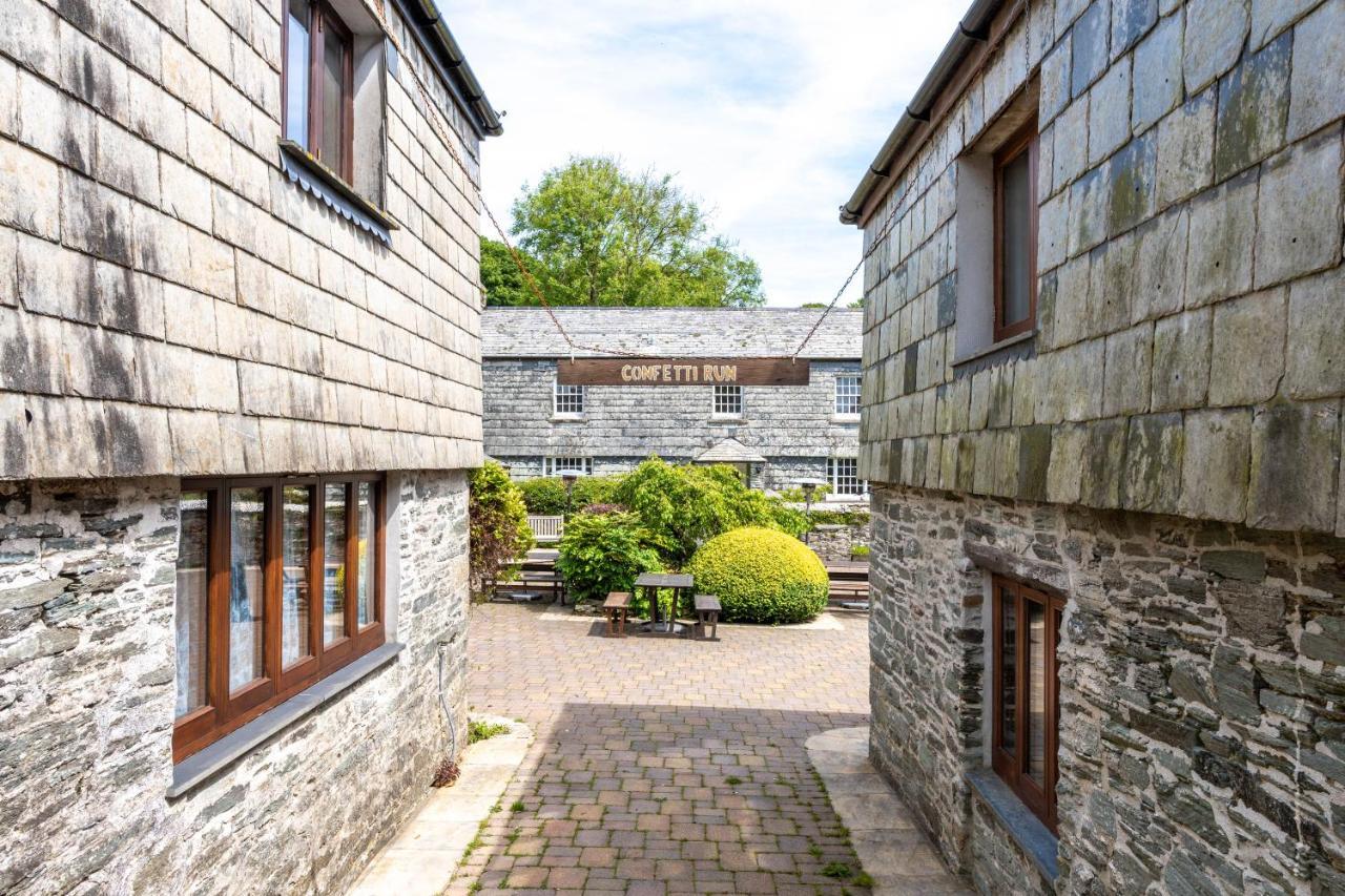 Ta Mill Holiday Cottages & Lodges -Ta Mill House Лонсестън Екстериор снимка