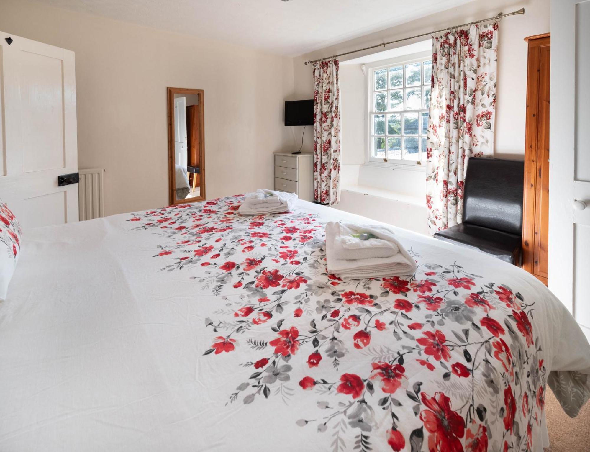 Ta Mill Holiday Cottages & Lodges -Ta Mill House Лонсестън Екстериор снимка