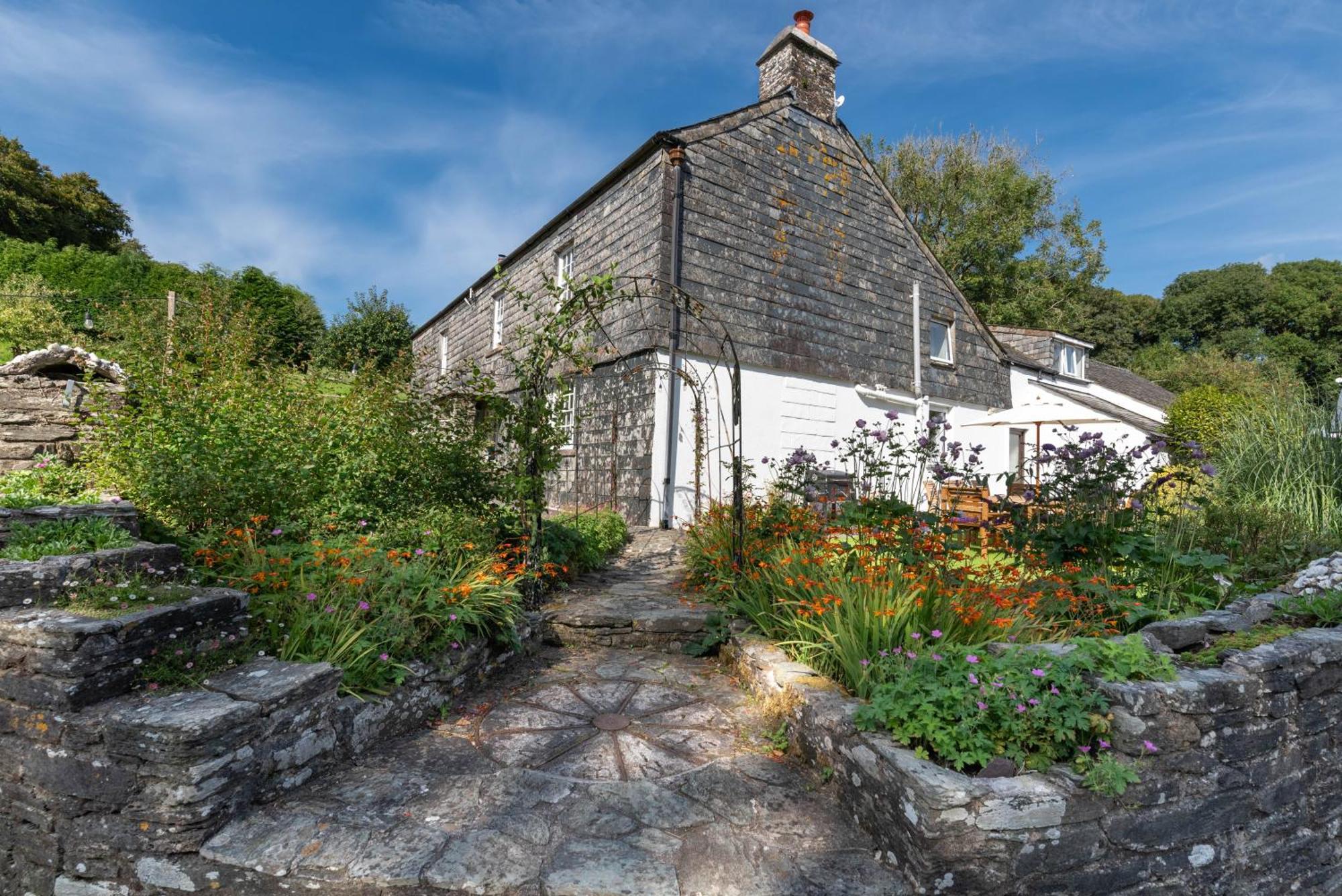 Ta Mill Holiday Cottages & Lodges -Ta Mill House Лонсестън Екстериор снимка